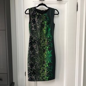 *Host Pick 2x* Tahari Patterned Green Dress - size 2